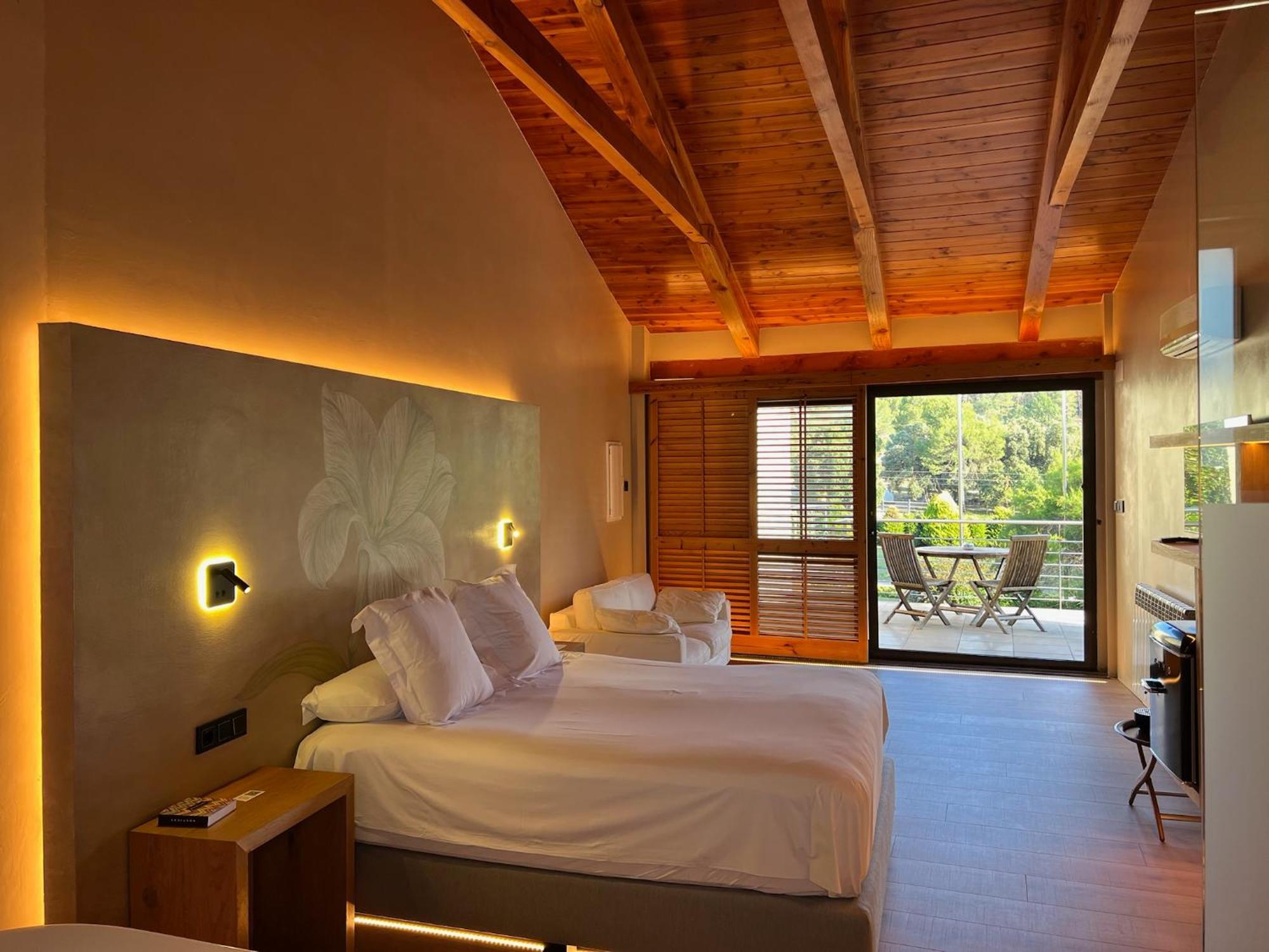 Boutique Hotel Urbisol Calders ภายนอก รูปภาพ